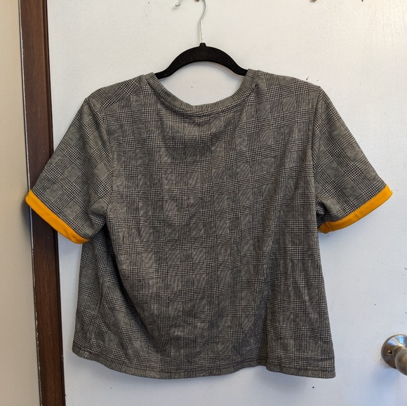 Cropped black and white top - Picture 3 of 3